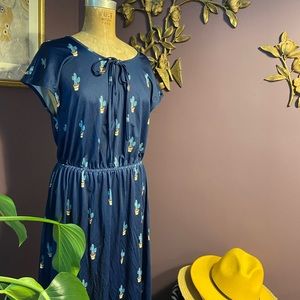 Cactus print midi dress - comfortable stretch knit